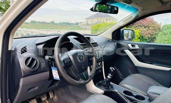ຊື້ ໃຊ້ແລ້ວ Mazda BT-50 Other ລົດ ໃນ Import - Dubai ໃນ Attapeu Province ຊື້ ໃຊ້ແລ້ວ Mazda BT-50 Other ລົດ ໃນ Import - Dubai ໃນ Attapeu Province
