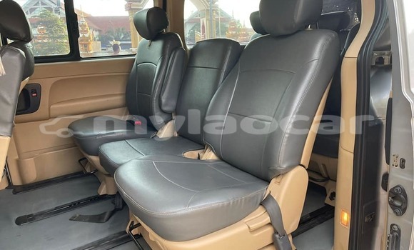 Buy Used Hyundai Starex Silver Car in Vientiane in Vientiane Province Buy Used Hyundai Starex Silver Car in Vientiane in Vientiane Province