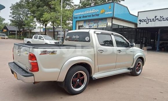 Buy Used Toyota Hiluxe VIGO Silver Car in Vientiane in Vientiane Province Buy Used Toyota Hiluxe VIGO Silver Car in Vientiane in Vientiane Province