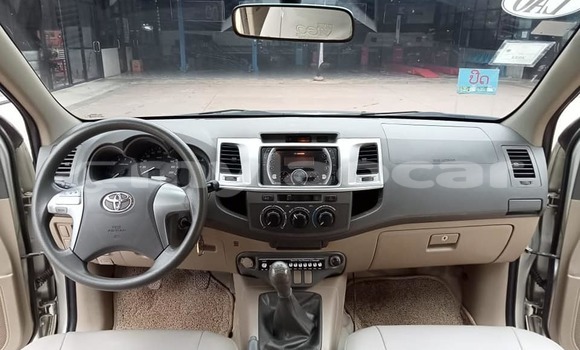 Buy Used Toyota Hiluxe VIGO Silver Car in Vientiane in Vientiane Province Buy Used Toyota Hiluxe VIGO Silver Car in Vientiane in Vientiane Province
