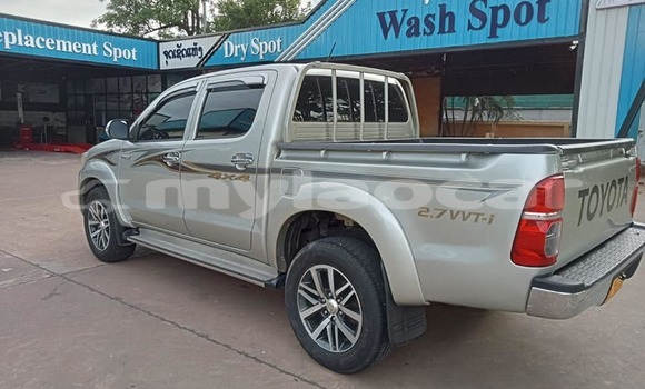 Buy Used Toyota Hiluxe VIGO Beige Car in Vientiane in Vientiane Province Buy Used Toyota Hiluxe VIGO Beige Car in Vientiane in Vientiane Province