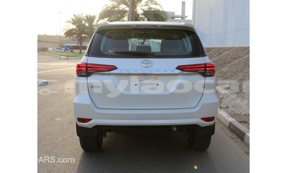 Buy Import Toyota Fortuner Black Car in Import - Dubai in Attapeu Province Buy Import Toyota Fortuner Black Car in Import - Dubai in Attapeu Province