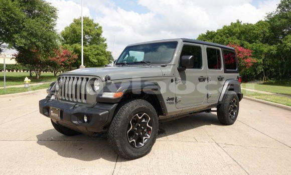 Buy Used Jeep Wrangler White Car in Vientiane in Vientiane Province