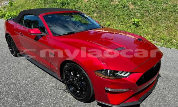 ຊື້ ໃຊ້ແລ້ວ Ford Mustang Red ລົດ ໃນ Vientiane ໃນ Vientiane Province