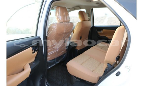 Buy Import Toyota Fortuner Black Car in Import - Dubai in Attapeu Province Buy Import Toyota Fortuner Black Car in Import - Dubai in Attapeu Province