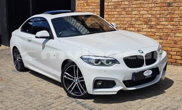 Acheter Occasion Voiture BMW 2000 C/CS Blanc à Vientiane, Vientiane Province Acheter Occasion Voiture BMW 2000 C/CS Blanc à Vientiane, Vientiane Province