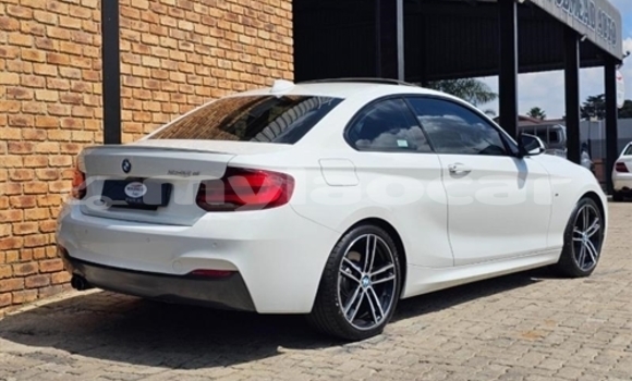 Acheter Occasion Voiture BMW 2000 C/CS Blanc à Vientiane, Vientiane Province Acheter Occasion Voiture BMW 2000 C/CS Blanc à Vientiane, Vientiane Province