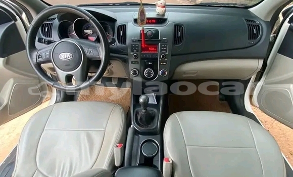 Buy Used Kia K3 White Car in Luang Prabang in Louangphabang Province Buy Used Kia K3 White Car in Luang Prabang in Louangphabang Province