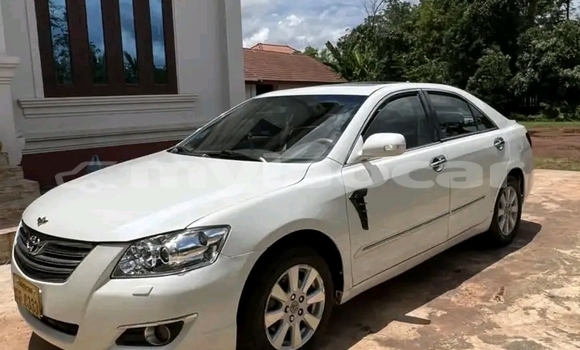 Buy Used Toyota Camry White Car in Luang Namtha in Luang Namtha Province Buy Used Toyota Camry White Car in Luang Namtha in Luang Namtha Province