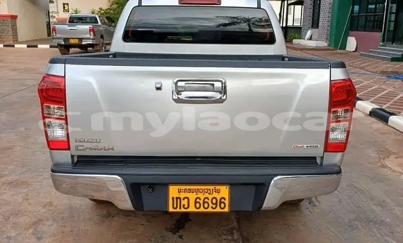 Buy Used Toyota Hilux Other Car in Luang Namtha in Luang Namtha Province Buy Used Toyota Hilux Other Car in Luang Namtha in Luang Namtha Province