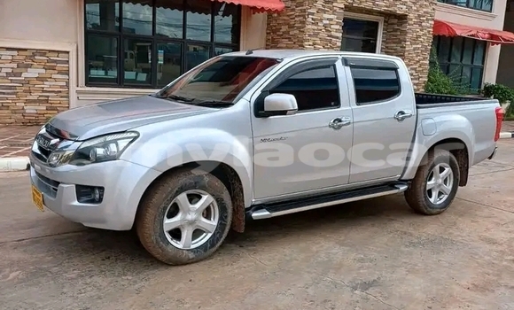 Buy Used Toyota Hilux Other Car in Luang Namtha in Luang Namtha Province Buy Used Toyota Hilux Other Car in Luang Namtha in Luang Namtha Province