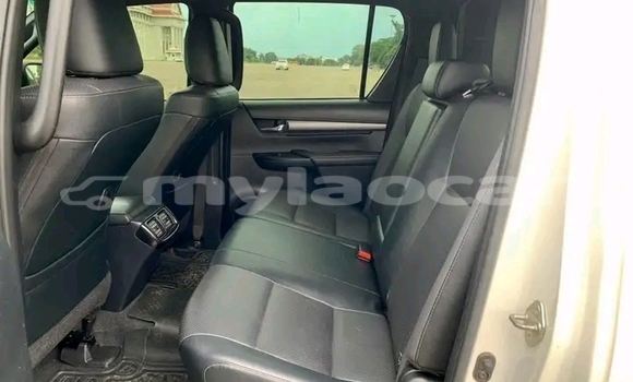 Buy Used Toyota REVO CAB Z-EDITION White Car in Vientiane in Vientiane Province Buy Used Toyota REVO CAB Z-EDITION White Car in Vientiane in Vientiane Province