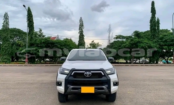 Buy Used Toyota REVO CAB Z-EDITION White Car in Vientiane in Vientiane Province Buy Used Toyota REVO CAB Z-EDITION White Car in Vientiane in Vientiane Province