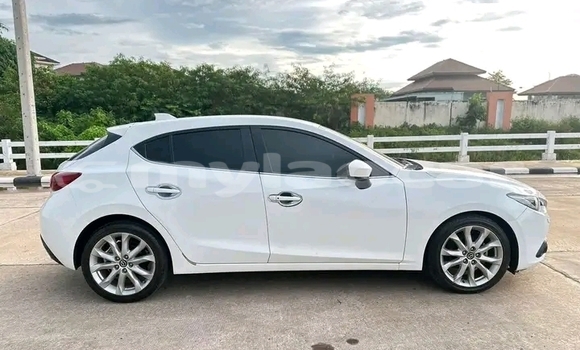 Buy Used Mazda 3 White Car in Vientiane in Vientiane Province Buy Used Mazda 3 White Car in Vientiane in Vientiane Province