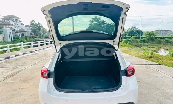 Buy Used Mazda 3 White Car in Vientiane in Vientiane Province Buy Used Mazda 3 White Car in Vientiane in Vientiane Province
