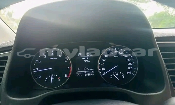 Buy Used Hyundai Elantra White Car in Vientiane in Vientiane Province Buy Used Hyundai Elantra White Car in Vientiane in Vientiane Province