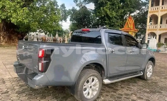 Buy Used Toyota Hilux Other Car in Luang Prabang in Louangphabang Province Buy Used Toyota Hilux Other Car in Luang Prabang in Louangphabang Province
