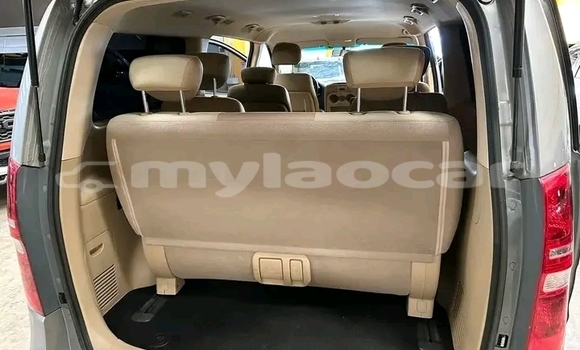 Buy Used Hyundai H1 Other Car in Luang Prabang in Louangphabang Province Buy Used Hyundai H1 Other Car in Luang Prabang in Louangphabang Province