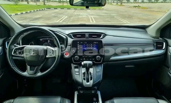 Buy Used Honda CR–V White Car in Vientiane in Vientiane Province Buy Used Honda CR–V White Car in Vientiane in Vientiane Province