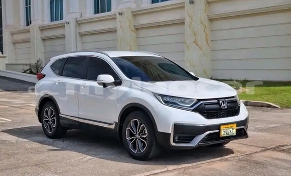 Buy Used Honda CR–V White Car in Vientiane in Vientiane Province Buy Used Honda CR–V White Car in Vientiane in Vientiane Province