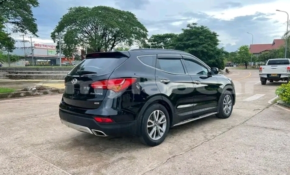 ຊື້ ໃຊ້ແລ້ວ Toyota RAV4 Black ລົດ ໃນ Huayxay ໃນ Bokeo Province ຊື້ ໃຊ້ແລ້ວ Toyota RAV4 Black ລົດ ໃນ Huayxay ໃນ Bokeo Province