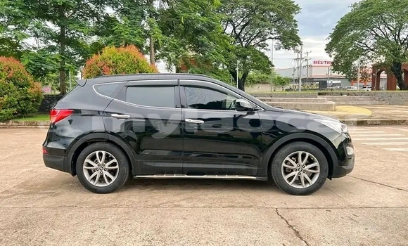 ຊື້ ໃຊ້ແລ້ວ Toyota RAV4 Black ລົດ ໃນ Huayxay ໃນ Bokeo Province ຊື້ ໃຊ້ແລ້ວ Toyota RAV4 Black ລົດ ໃນ Huayxay ໃນ Bokeo Province