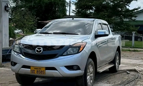 ຊື້ ໃຊ້ແລ້ວ Mazda MPV White ລົດ ໃນ Vientiane ໃນ Vientiane Province ຊື້ ໃຊ້ແລ້ວ Mazda MPV White ລົດ ໃນ Vientiane ໃນ Vientiane Province