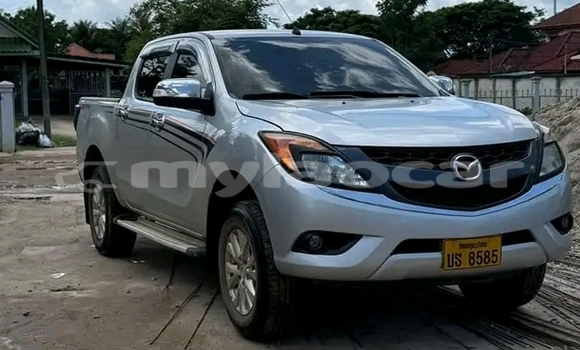 ຊື້ ໃຊ້ແລ້ວ Mazda MPV White ລົດ ໃນ Vientiane ໃນ Vientiane Province ຊື້ ໃຊ້ແລ້ວ Mazda MPV White ລົດ ໃນ Vientiane ໃນ Vientiane Province