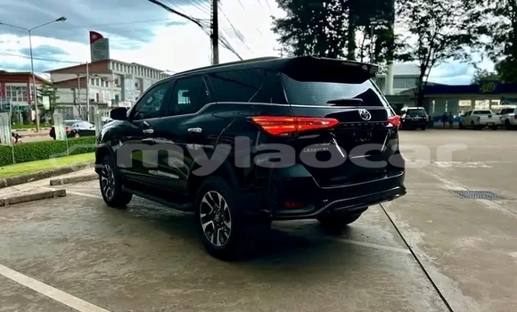 ຊື້ ໃຊ້ແລ້ວ Toyota Fortuner Black ລົດ ໃນ Vientiane ໃນ Vientiane Province ຊື້ ໃຊ້ແລ້ວ Toyota Fortuner Black ລົດ ໃນ Vientiane ໃນ Vientiane Province