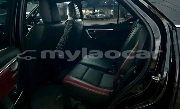 ຊື້ ໃຊ້ແລ້ວ Toyota Fortuner Black ລົດ ໃນ Vientiane ໃນ Vientiane Province ຊື້ ໃຊ້ແລ້ວ Toyota Fortuner Black ລົດ ໃນ Vientiane ໃນ Vientiane Province