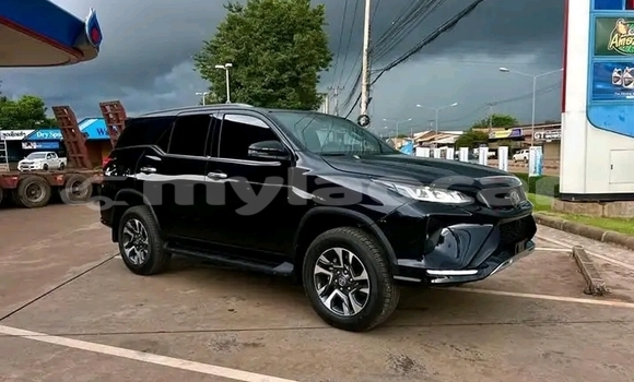 ຊື້ ໃຊ້ແລ້ວ Toyota Fortuner Black ລົດ ໃນ Vientiane ໃນ Vientiane Province ຊື້ ໃຊ້ແລ້ວ Toyota Fortuner Black ລົດ ໃນ Vientiane ໃນ Vientiane Province