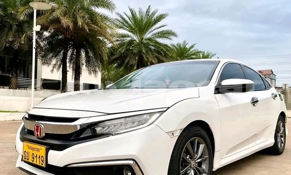 Acheter Occasion Voiture Honda Civic Blanc à Luang Prabang, Louangphabang Province Acheter Occasion Voiture Honda Civic Blanc à Luang Prabang, Louangphabang Province
