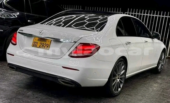 ຊື້ ໃຊ້ແລ້ວ Mercedes-Benz AMG GLE White ລົດ ໃນ Saravan ໃນ Salavan Province ຊື້ ໃຊ້ແລ້ວ Mercedes-Benz AMG GLE White ລົດ ໃນ Saravan ໃນ Salavan Province