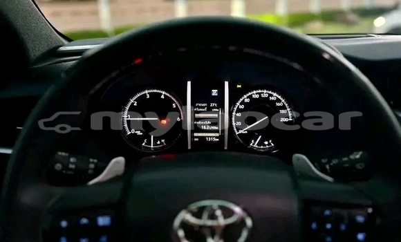 Acheter Occasion Voiture Toyota Fortuner Noir à Xam Nua, Houaphan Province Acheter Occasion Voiture Toyota Fortuner Noir à Xam Nua, Houaphan Province