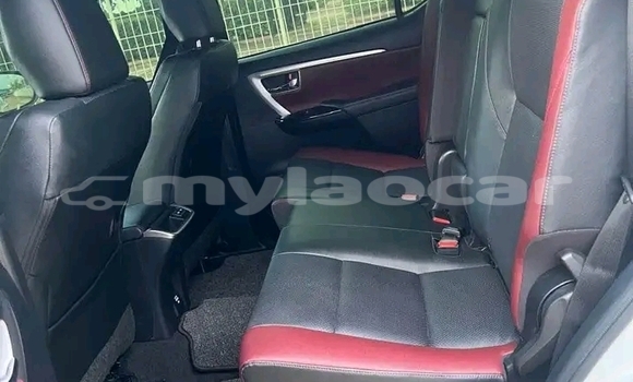 Acheter Occasion Voiture Toyota RAV4 Blanc à Vientiane, Vientiane Province Acheter Occasion Voiture Toyota RAV4 Blanc à Vientiane, Vientiane Province