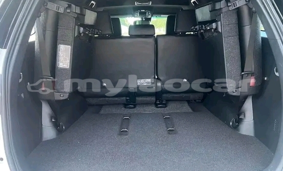 Acheter Occasion Voiture Toyota RAV4 Blanc à Vientiane, Vientiane Province Acheter Occasion Voiture Toyota RAV4 Blanc à Vientiane, Vientiane Province