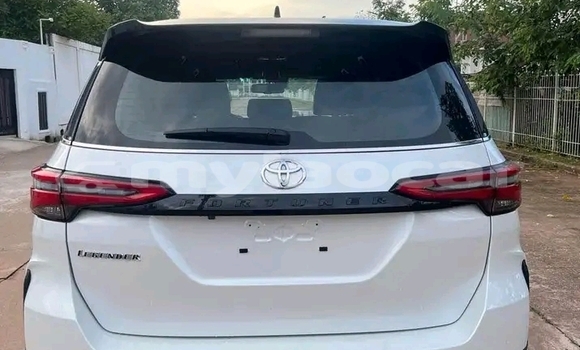 Acheter Occasion Voiture Toyota RAV4 Blanc à Vientiane, Vientiane Province Acheter Occasion Voiture Toyota RAV4 Blanc à Vientiane, Vientiane Province