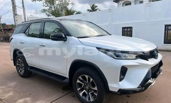 Acheter Occasion Voiture Toyota RAV4 Blanc à Vientiane, Vientiane Province Acheter Occasion Voiture Toyota RAV4 Blanc à Vientiane, Vientiane Province