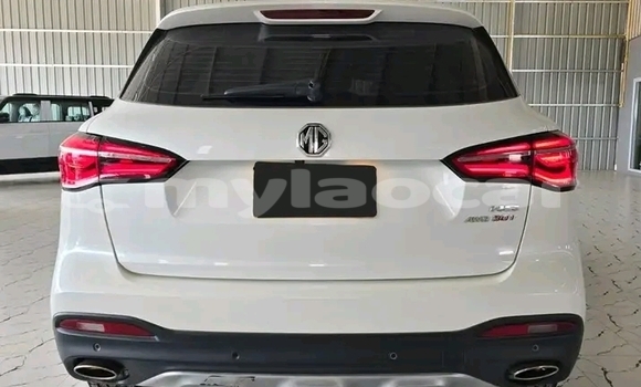 Buy Used Hyundai Elantra White Car in Luang Namtha in Luang Namtha Province Buy Used Hyundai Elantra White Car in Luang Namtha in Luang Namtha Province