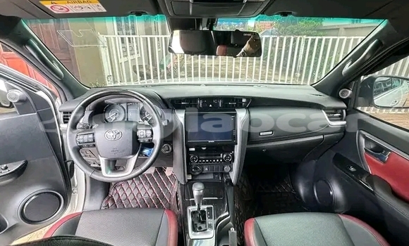 Buy Used Toyota REVO CAB Z-EDITION White Car in Luang Prabang in Louangphabang Province