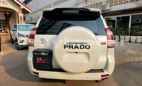 Buy Used Toyota Prado White Car in Champasak in Champasak Province Buy Used Toyota Prado White Car in Champasak in Champasak Province
