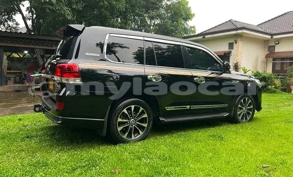 Buy Used Toyota RAV4 Black Car in Saravan in Salavan Province Buy Used Toyota RAV4 Black Car in Saravan in Salavan Province