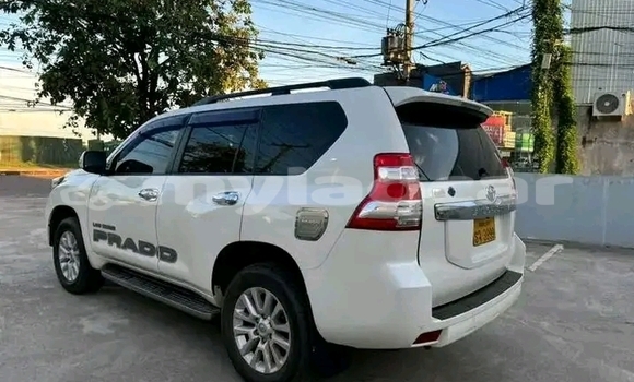 Buy Used Toyota Prado White Car in Muang Khong in Champasak Province Buy Used Toyota Prado White Car in Muang Khong in Champasak Province