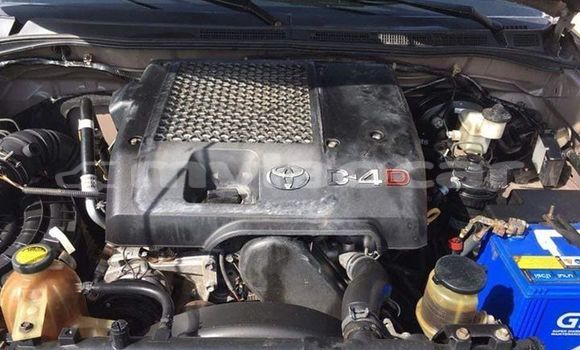 Buy Used Toyota Hilux Brown Car in Vientiane in Vientiane Province Buy Used Toyota Hilux Brown Car in Vientiane in Vientiane Province