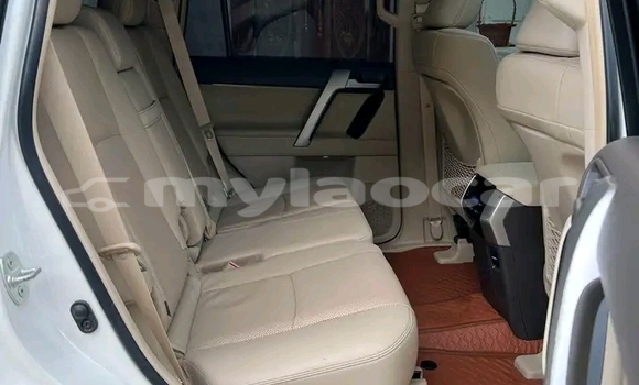 Buy Used Toyota Prado White Car in Vientiane in Vientiane Province Buy Used Toyota Prado White Car in Vientiane in Vientiane Province