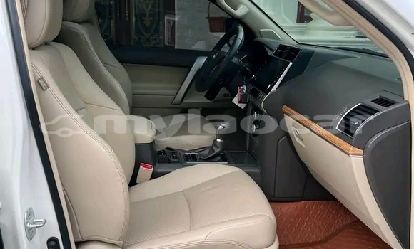 Buy Used Toyota Prado White Car in Vientiane in Vientiane Province Buy Used Toyota Prado White Car in Vientiane in Vientiane Province