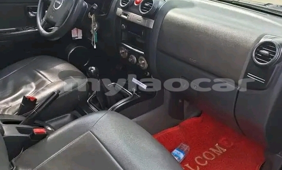 Buy Used Toyota Hilux Black Car in Luang Prabang in Louangphabang Province Buy Used Toyota Hilux Black Car in Luang Prabang in Louangphabang Province