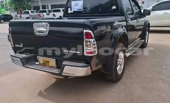 Buy Used Toyota Hilux Black Car in Luang Prabang in Louangphabang Province Buy Used Toyota Hilux Black Car in Luang Prabang in Louangphabang Province