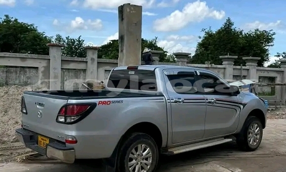 Buy Used Toyota Hilux Other Car in Thakhek in Khammouan Province Buy Used Toyota Hilux Other Car in Thakhek in Khammouan Province