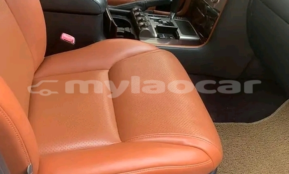 Buy Used Toyota Fortuner White Car in Vientiane in Vientiane Province Buy Used Toyota Fortuner White Car in Vientiane in Vientiane Province